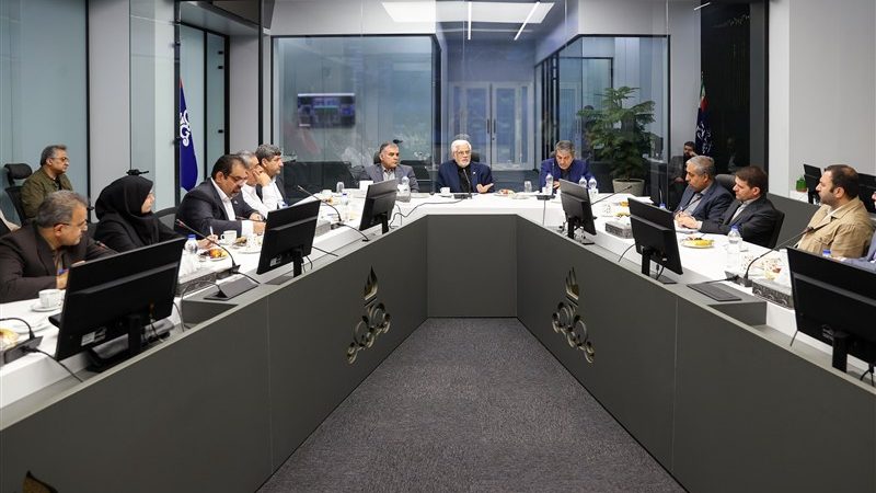 راهبرد اصلی نظام و دولت حفظ آمادگی لحظه‌ای و کامل در برابر تهدیدات دشمنان است