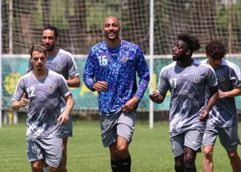 سپاهان خارجی‌ها را مرخص کرد غیر از یک بازیکن!