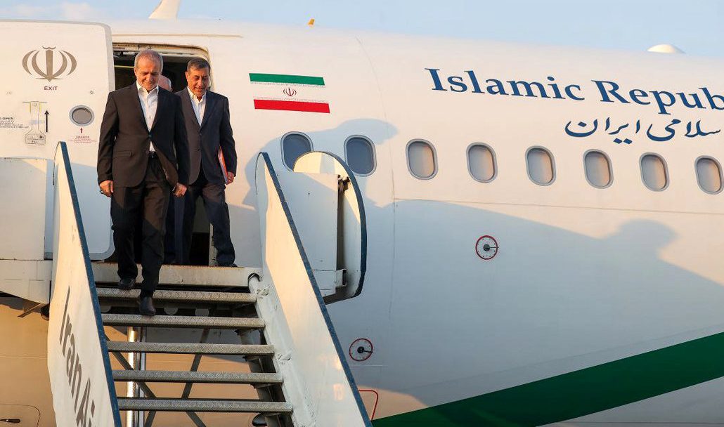 ورود پزشکیان به استان ایلام