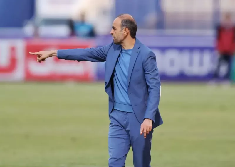 سپاهان به دنبال جام با مربی آشنا