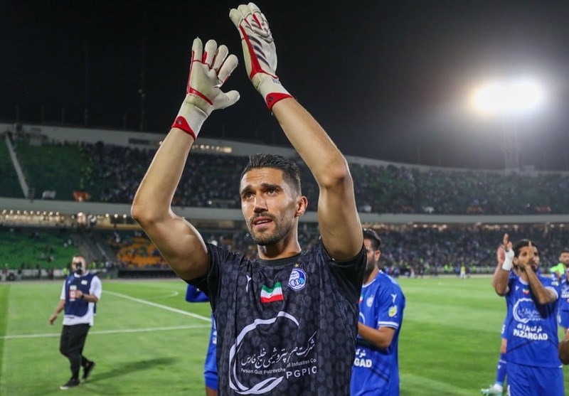 بهتر است حسینی از استقلال برود