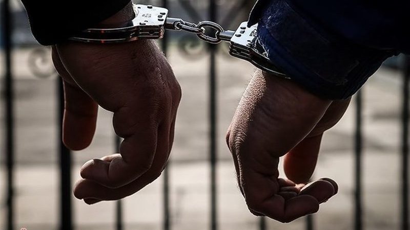 دستگیری سارق تلفن همراه با ۱۲ دستگاه گوشی مسروقه