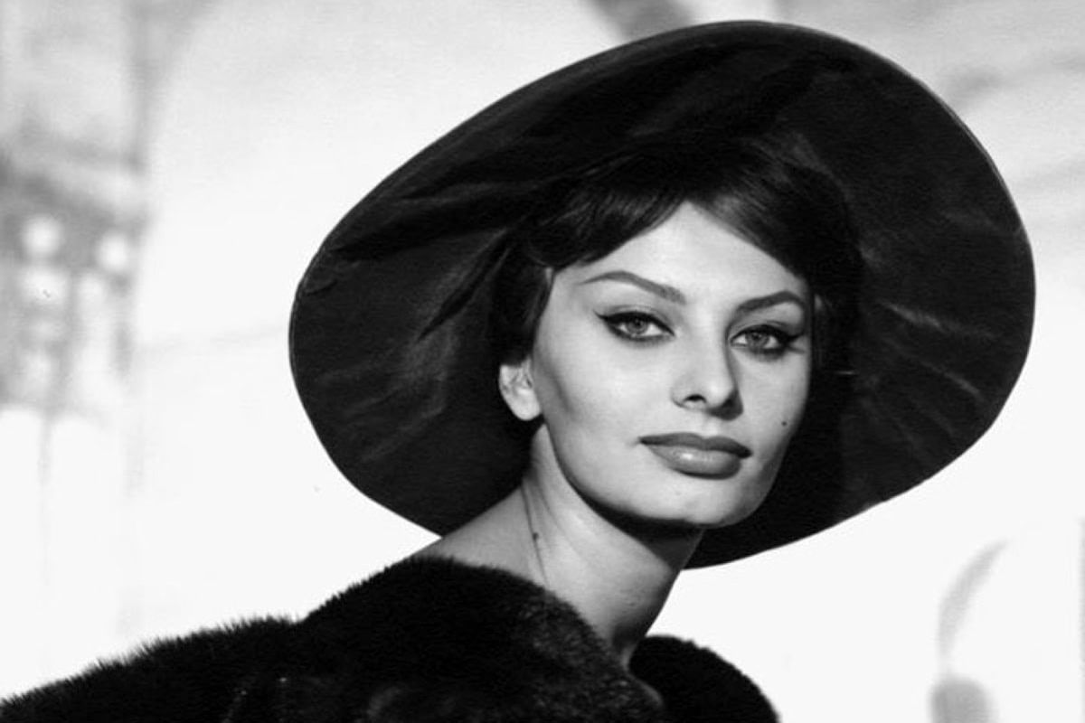 بازیگر مشهور ایرانی که با سوفیا لورن مو نمی‌زند! عجب شباهتی + عکس