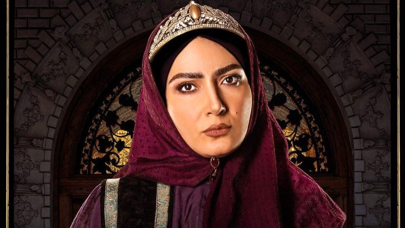 عکس بامزه گلین خاتون سریال جیران در باغ همایونی؛ سوگلی بود چی کار میکرد