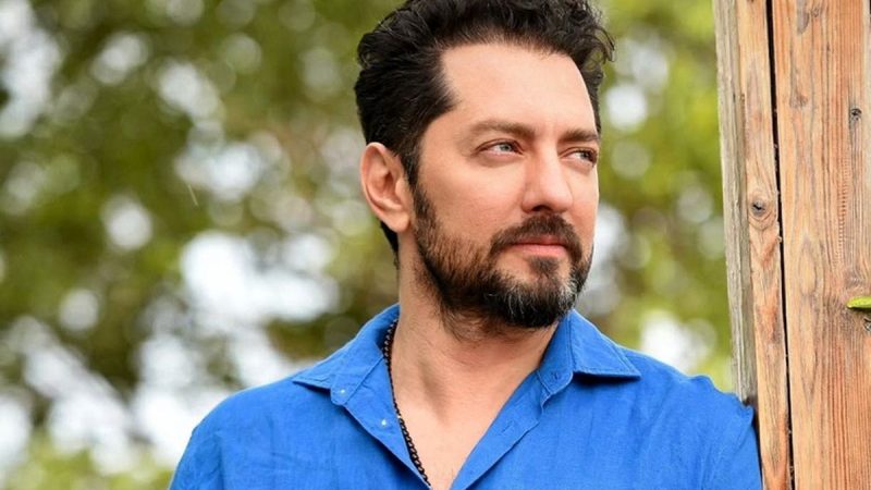 دورهمی مهرداد صدیقیان، بهرام رادان و حمید فرخ نژاد در یک کافه