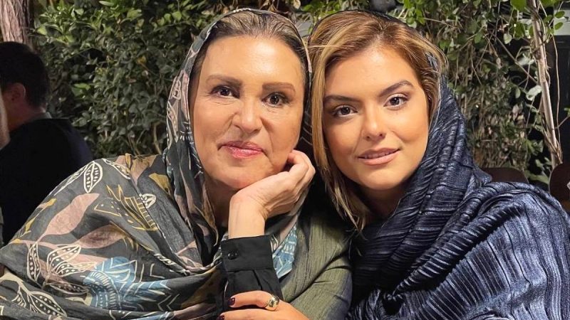 بیوگرافی دنیا مدنی دختر رویا تیموریان