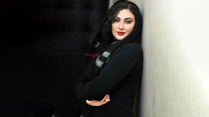 فیلم تمرین سخت بازیگری مریم مومن در خیابان‌های تهران