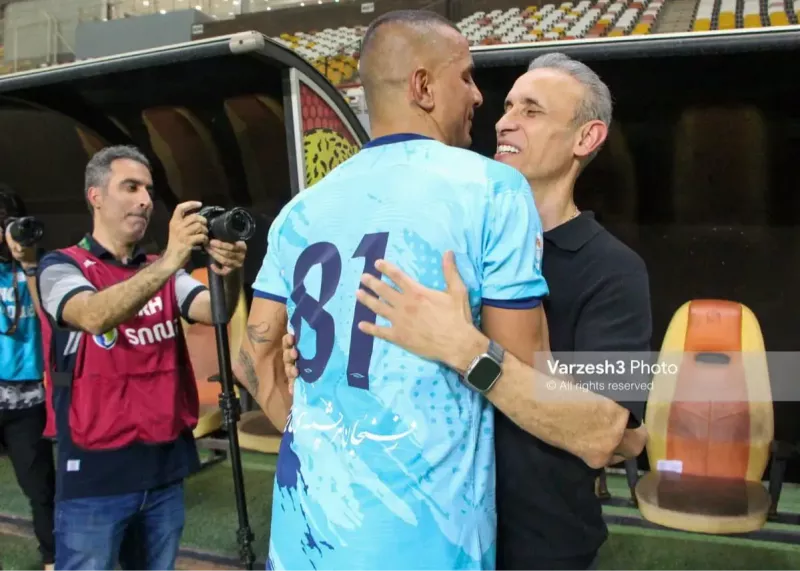 فوری: حامد لک شاگرد یحیی شد