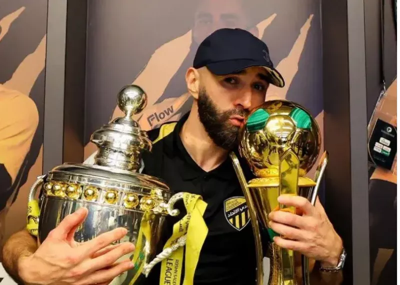 عطر بنزما با چاشنی سخنرانی انگیزشی! (عکس)‏