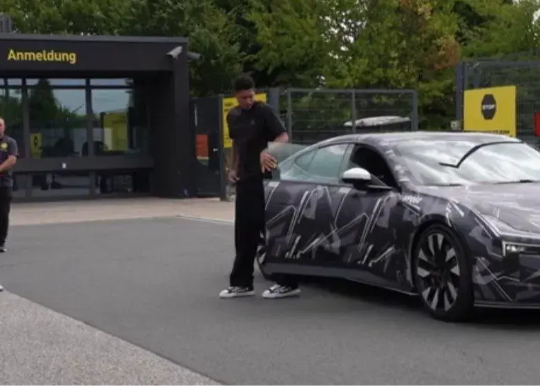 رونمایی از سوپر خودرو بلینگام در تمرینات رئال مادرید