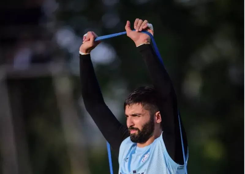 خالدآبادی شماره یک را در انزلی گذاشت و فسخ کرد!