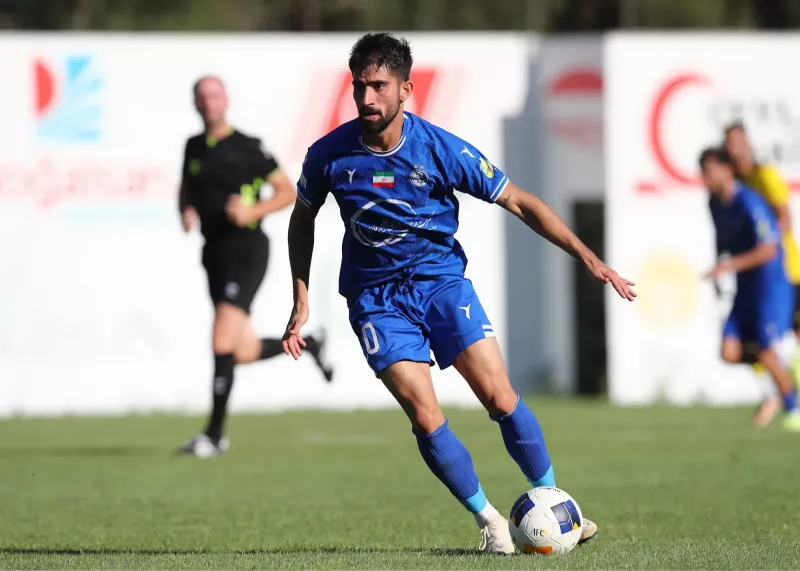 کوشکی تمام فصل را از قبل رزرو کرد!(عکس)