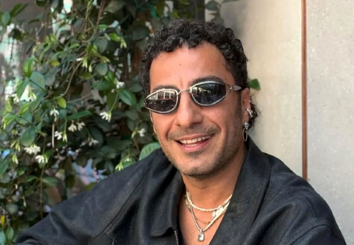 اعتراض نوید محمدزاده به اخراج افغانستانی‌ها از ایران + عکس