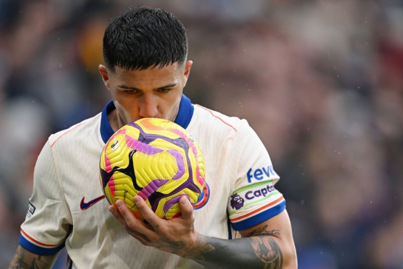 ادعای هافبک چلسی: نزدیک بود از گرما غش کنم!