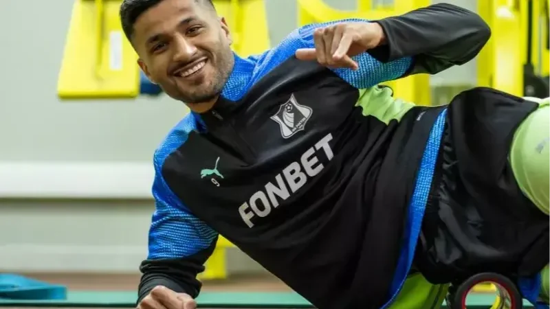 محبوب استقلال و ساپینتو، خیلی دور از تهران (عکس)