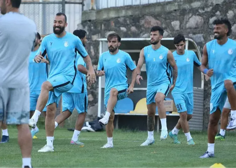 زلزله در استقلال، تغییرات به رسانه رسید!