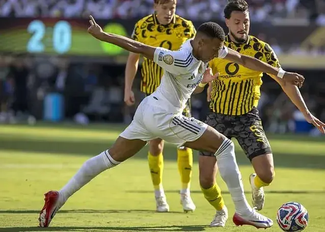 رئال 3-2 دورتموند: برد دراماتیک به لطف امباپه