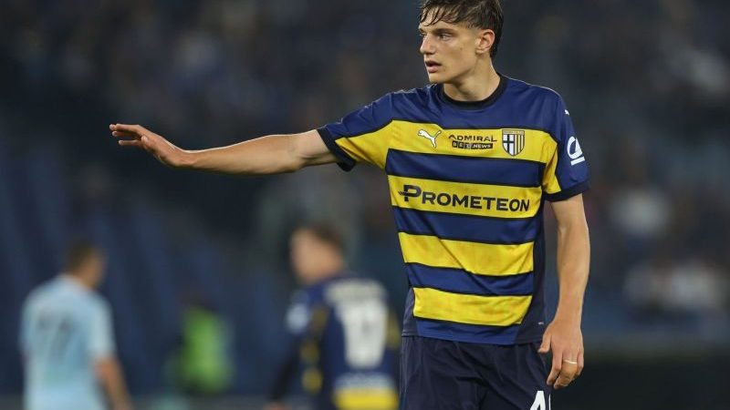 نقل و انتقالات/ از رقابت لیورپول و یوونتوس تا گزینه جدید تیم تن‌هاخ