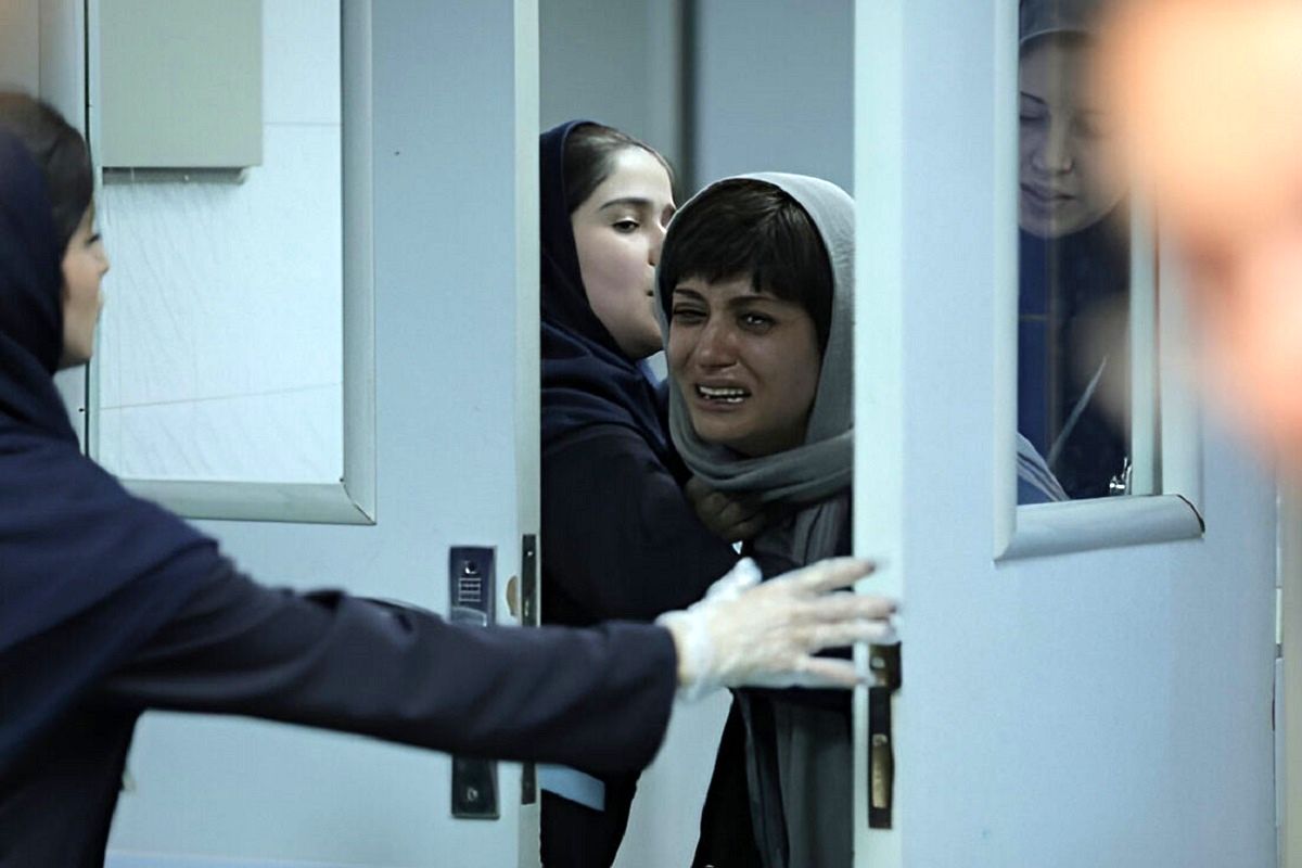 پریناز ایزدیار خطاب به سعید روستایی: عاشقم کردی