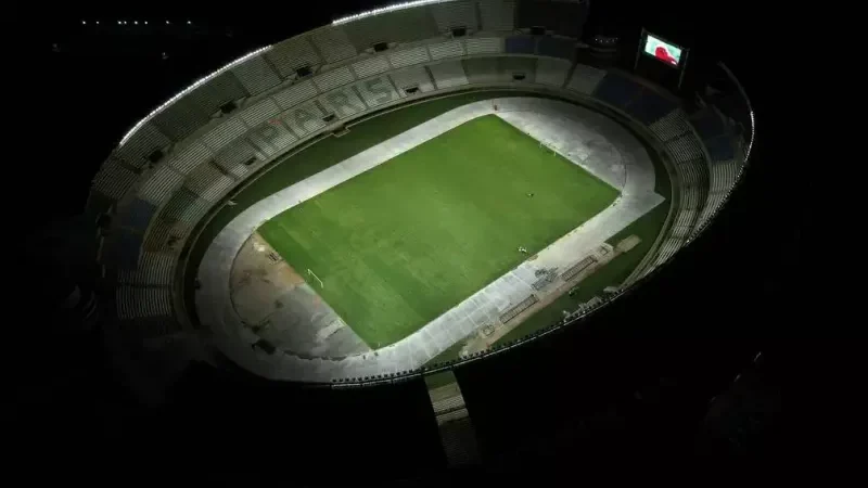 ورزشگاه جدید شیراز به لیگ برتر رسید