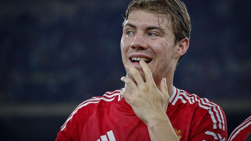 پیشنهاد میلان به ستاره یونایتد رسید