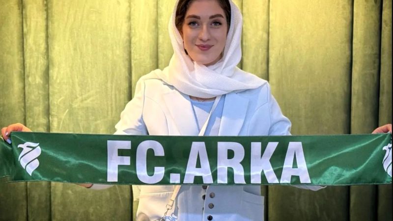 امضای تیم شهرآرکای کرج‌ با زیبا‌ترین دختران والیبالیست؛ از آیتک چشم‌رنگی تا مونا دریس خوش قد و بالا+تصاویر