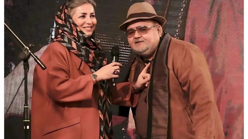 تصویری متفاوت از اکبر عبدی در کنار خانواده در رستوران