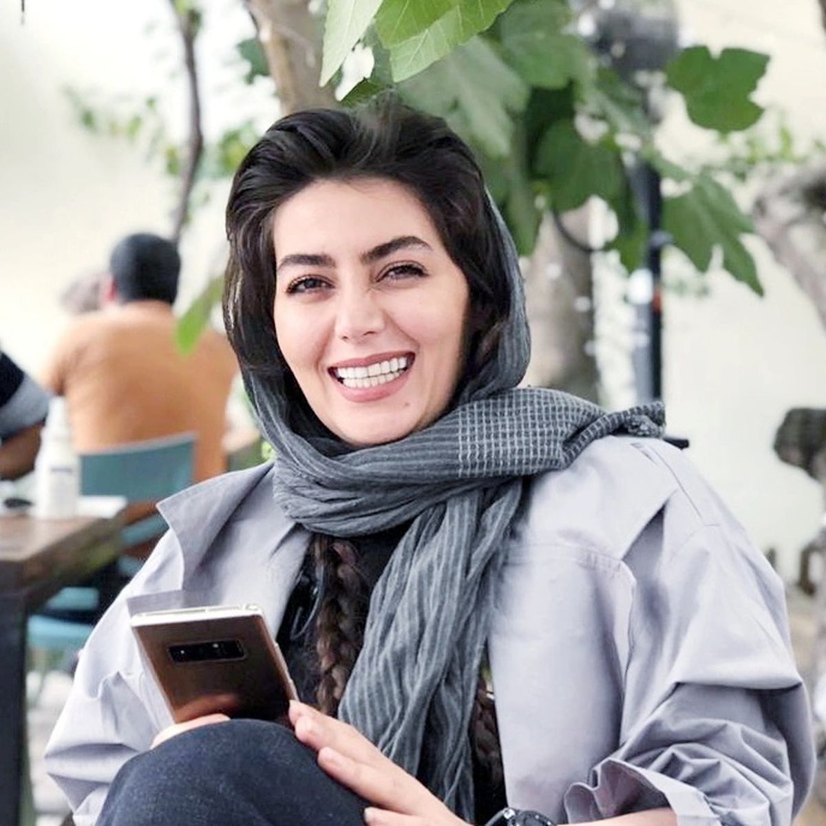 تیپ ورزشی روژان سریال نون خ در باشگاه انقلاب