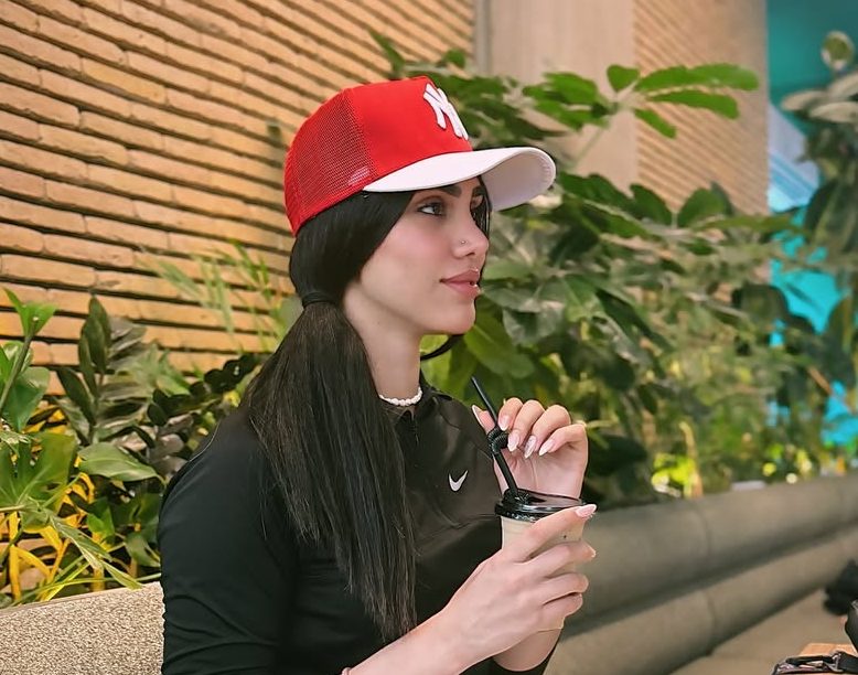 بیوگرافی سپیده عظیمی دختر دهه هشتادی و خوش‌اندام تیم ملی هندبال+ عکس‌های خصوصی