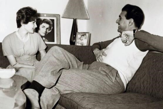 دردسرهای دیدار پنهانی شهناز پهلوی و خسرو و استعمال ال.اس.دى