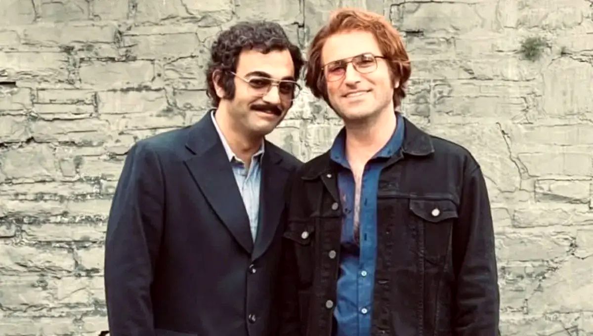 سلفی هوتن شکیبا در پشت صحنه «تاسیان»؛ شوخی با صابر ابر در اتاق گریم