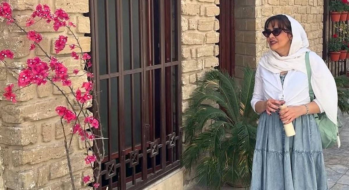 تیپ ساده و زیبای بازیگر نقش شیرین سریال نون خ در تئاترشهر + تصاویر