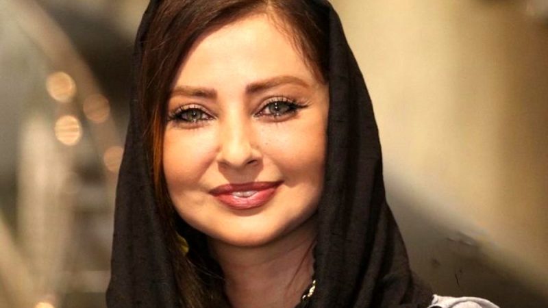 نفیسه روشن حلقه ازدواجش را درآورد/ عکس