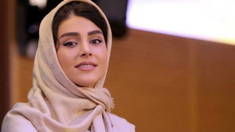 ژست‌های جذاب لاله مرزبان بحث برانگیز شد