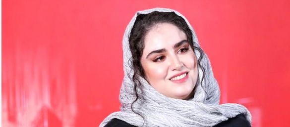 چشم‌انداز جدید از هانیه غلامی؛ ژست جذاب در کافه‌ای دنج