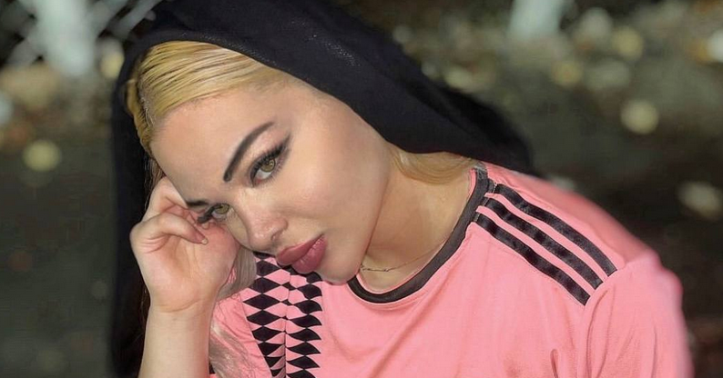 بیوگرافی مونا ثریابین چهره عروسکی ترین فوتبالیست ایرانی+ عکس‌های جذاب با پوشش …