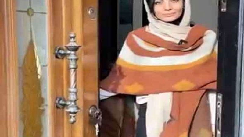 ویلای دوبلکس و لاکچری صحرا اسداللهی در بهترین نقطه کرج+فیلم