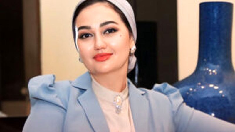 تصویری از کودکی چمنِ پایتخت ۷؛ تهمینه رجبوا در ۵ سالگی