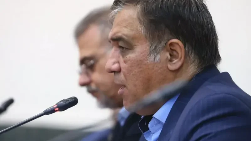 تاجرنیا: مدیریت در استقلال طاقت‎‌فرساست!