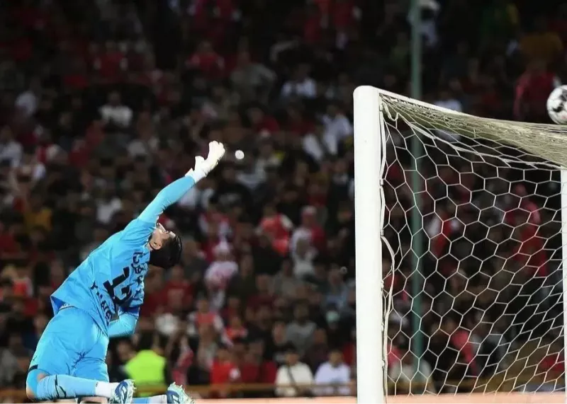 آرشا، قطر به جای استقلال برای یک پرش بلند