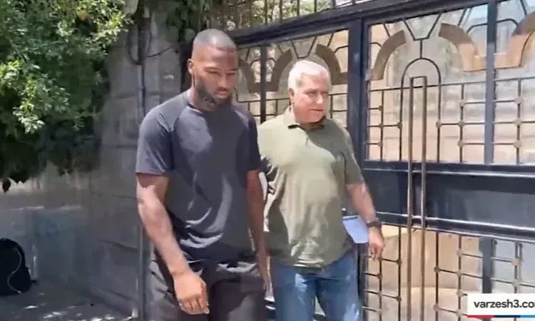 نازون وارد ساختمان باشگاه استقلال شد