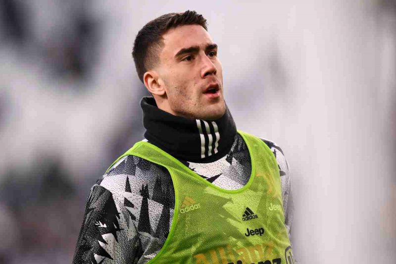 ستاره سری آ جانشین ایساک می‌شود