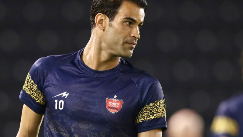 آل‌کثیر پیشنهاد آبی پوشان را رد کرد