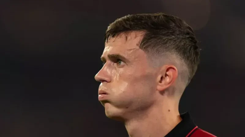 زمان حضور آسانی در تمرین استقلال تأخیر خورد