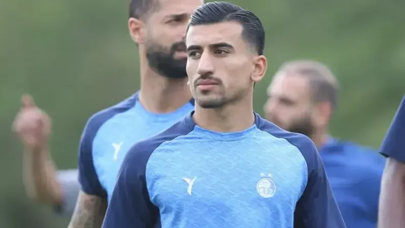 مدافع استقلال حاضر به انجام مصاحبه نشد