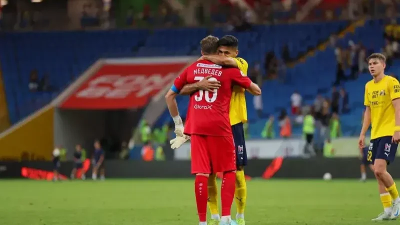 محبی بدون گل هم جشن گرفت!