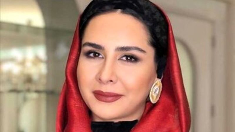 سارا والیانی بازیگر نقش آسیه در سریال گیلدخت به وقت ۳۸ سالگی در آغوش پسرش