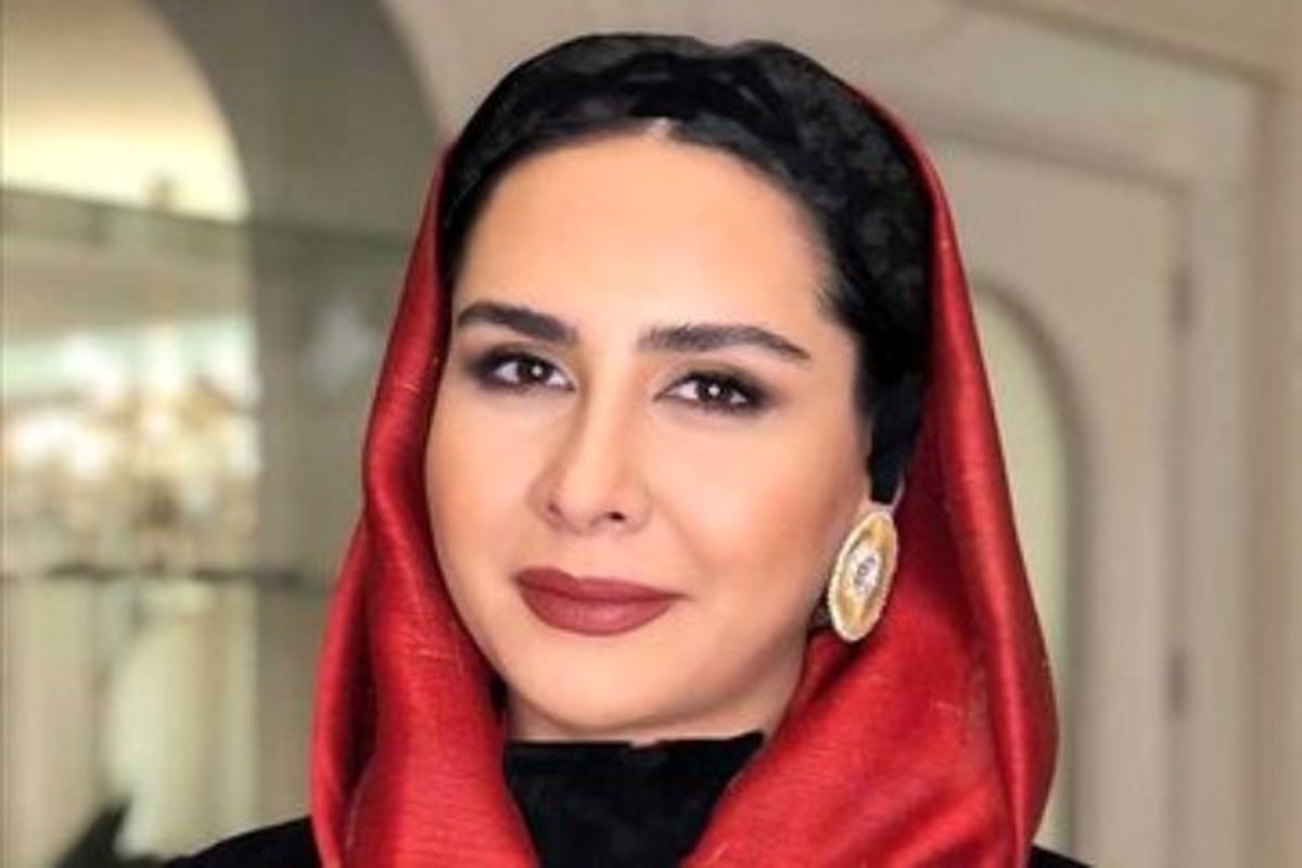 سارا والیانی بازیگر نقش آسیه در سریال گیلدخت به وقت ۳۸ سالگی در آغوش پسرش