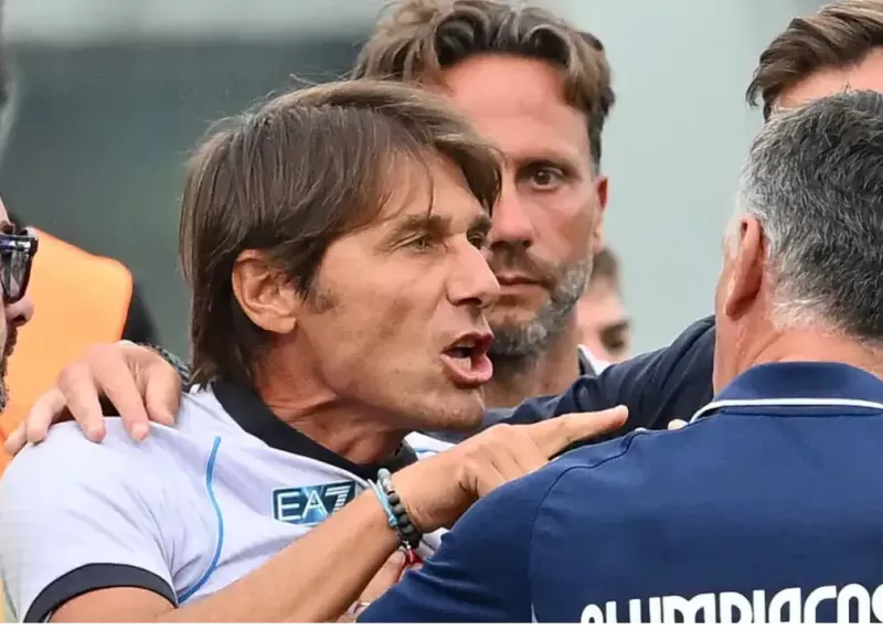 خشم شدید کونته: بازیکنان من را نزنید!