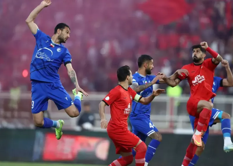 وضعیت متفاوت استقلال و تراکتور در بلیت‌فروشی